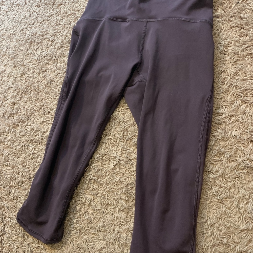 Lululemon Leggings- Capri length.